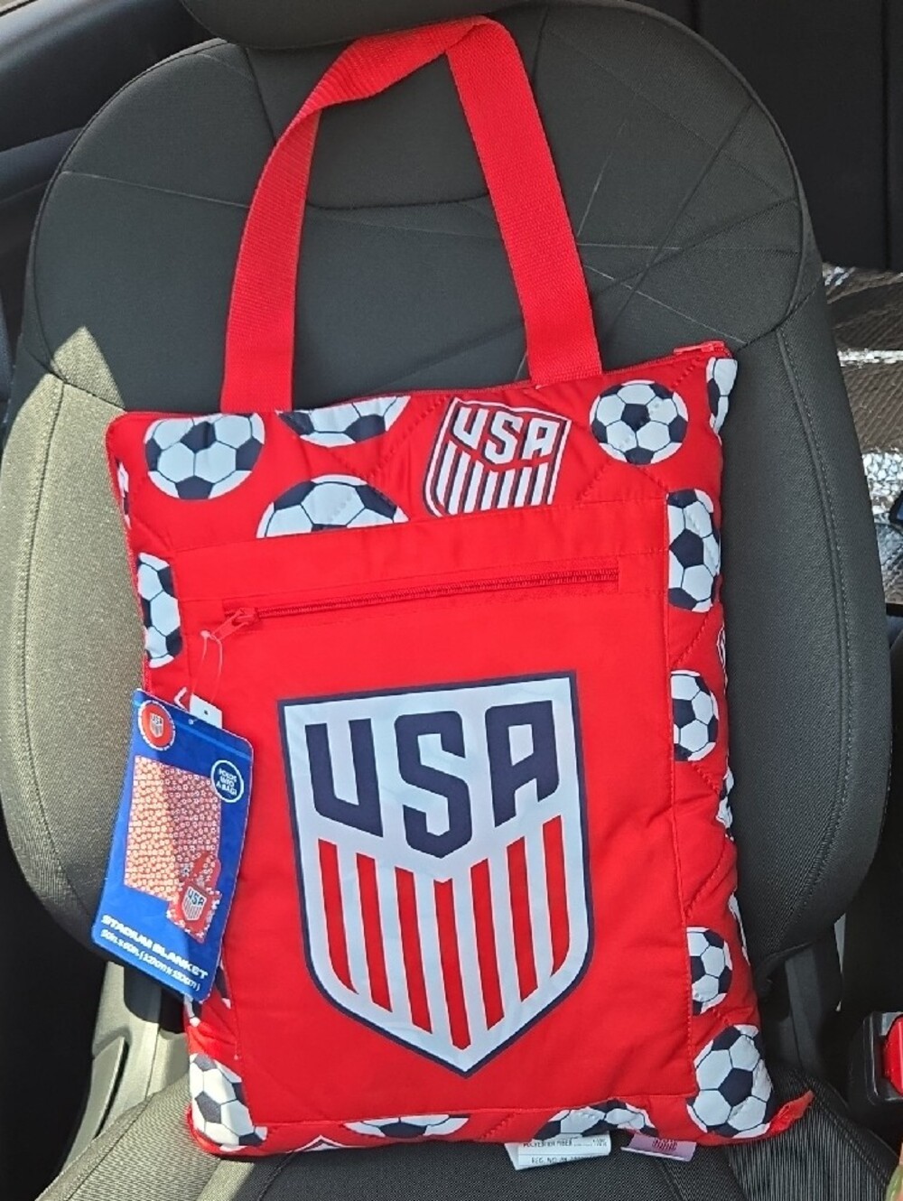 Team USA 🇺🇲 Red Soccer Stadium Blanket Tote - Men's Bag
